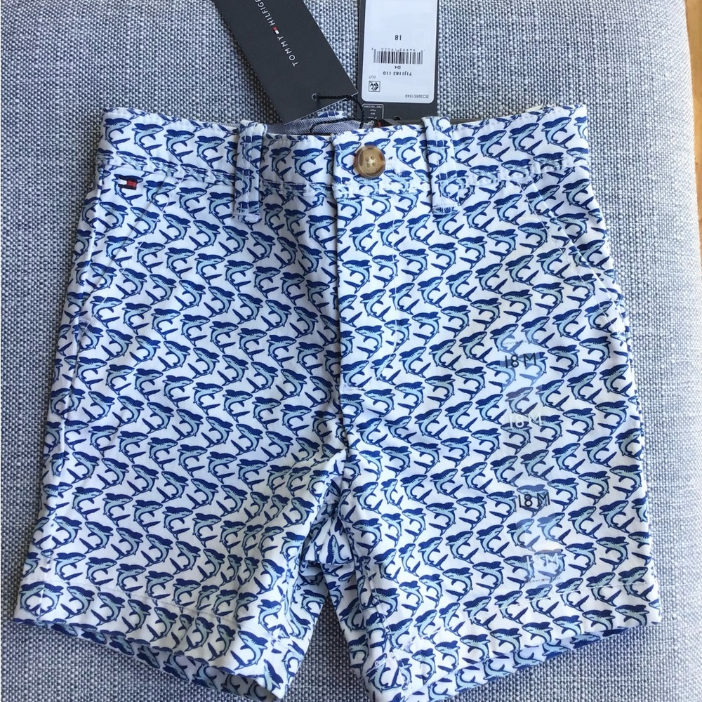 Shark Shorts NWT Adjustable Waist Flat Front Pocket Fish
